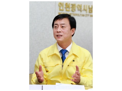 [크기변환](1)_이강호_구청장.jpg